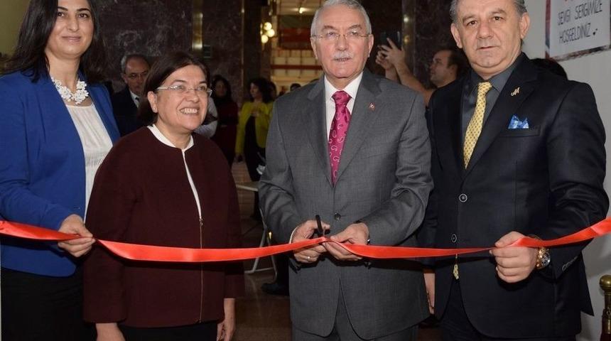 Somet Zihinsel Gelişim Derneği&rsquo;nin &ldquo;sevgi Resim Ve El İşi Sergisi&rdquo; Esog&uuml;&rsquo;de A&ccedil;ıldı