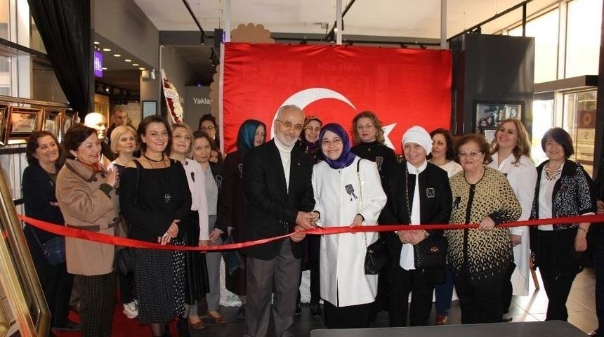 Samsun&rsquo;da Hat Ve Tezhip Sergisi A&ccedil;ıldı