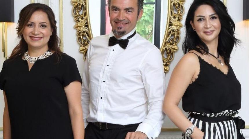 Yeni Yıla Gen&ccedil; Ve G&uuml;zel Girin