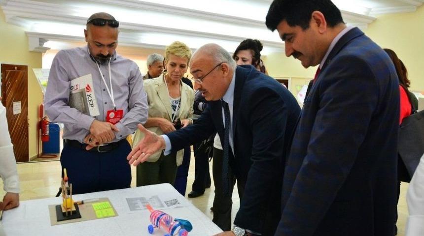 Manisa&rsquo;da &Ouml;ğretmenler Akademisyenlerle Buluştu