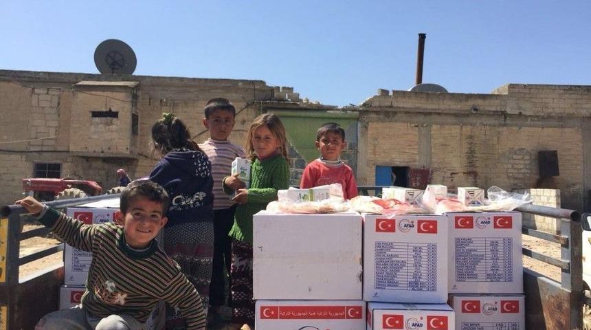 Tsk&rsquo;dan Afrin Halkına Gıda Ve Temizlik Malzemesi Yardımı