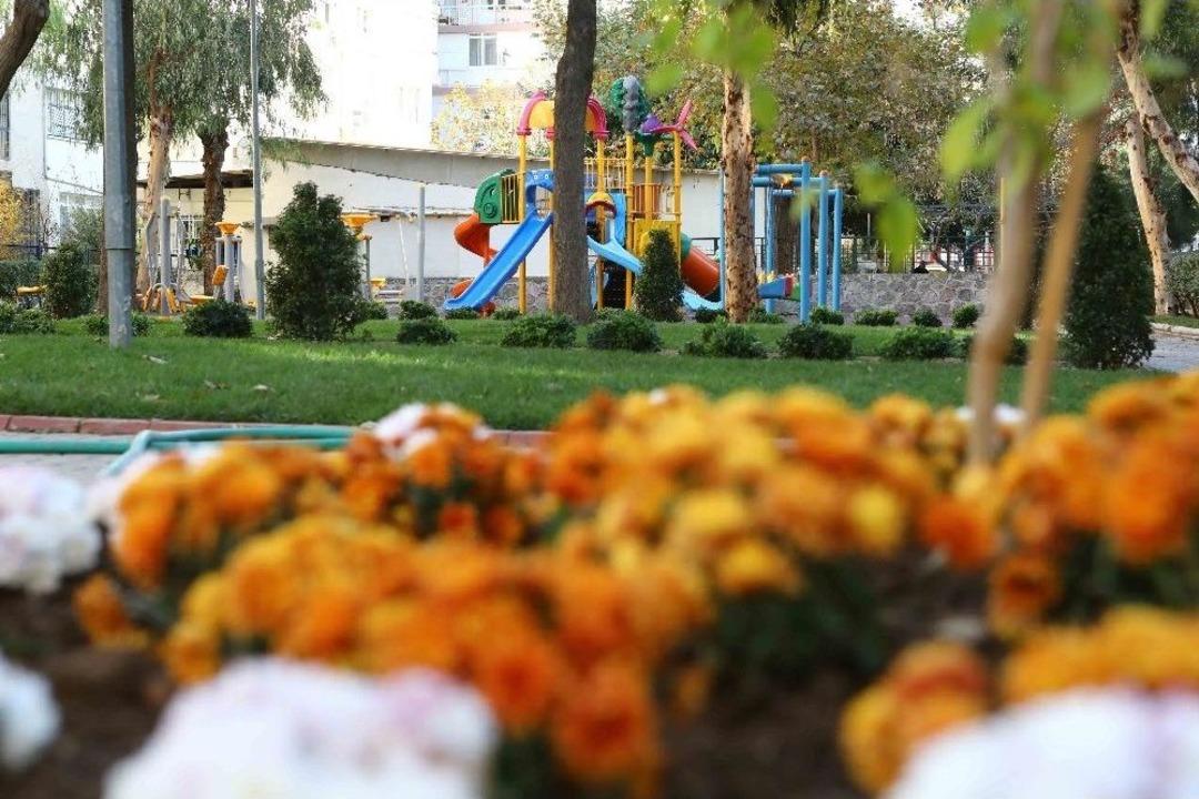 Bayraklı&rsquo;ya &ldquo;modern&rdquo; Parklar