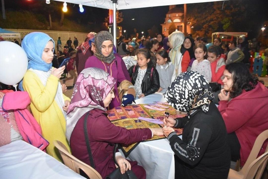 Dursunbey&rsquo;de K&ouml;stebekgiller M&uuml;zikali