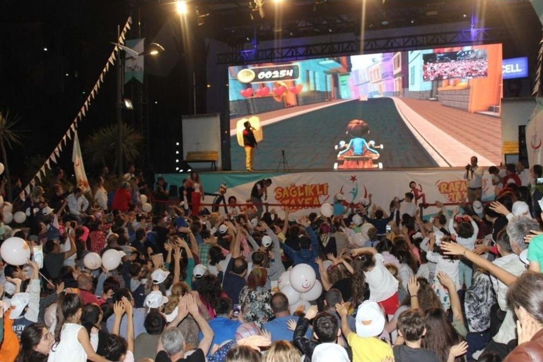 67 Burda Avm&rsquo;de &lsquo;sağlıklı Tayfa&rsquo; Ve &lsquo;rafadan Tayfa&rsquo;ya &Ccedil;ocuklardan B&uuml;y&uuml;k İlgi