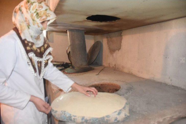 Karı-koca Sırt Sırta Verdi, Ekmeklerini Ekmekten Çıkarttı G3