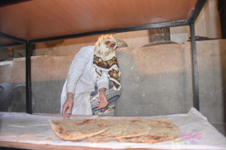 Karı-koca Sırt Sırta Verdi, Ekmeklerini Ekmekten Çıkarttı G4