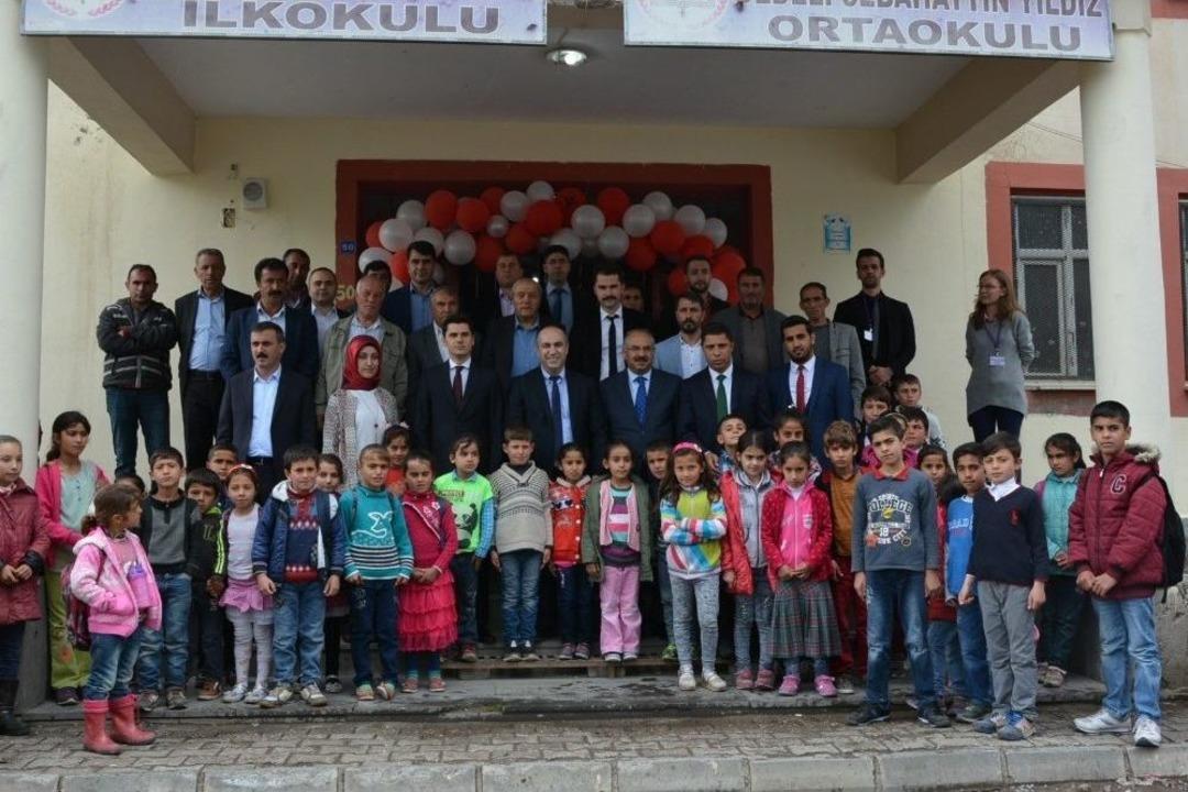 Dedeli Sebahattin Yıldız Ortaokulu&rsquo;nda T&uuml;bitak Bilim Fuarı