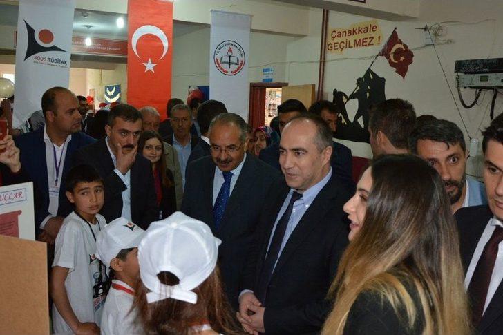 Dedeli Sebahattin Yıldız Ortaokulu’nda Tübitak Bilim Fuarı G5
