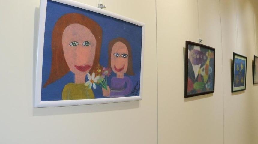 Bu Sergide &Ccedil;ocuklar Var