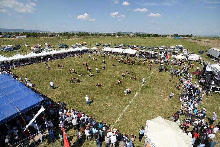 Uluabatlı Hasan Yağlı Güreşleri Başlıyor G4