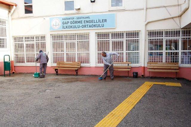 Şehitkamil’deki Okullar Temizleniyor 3