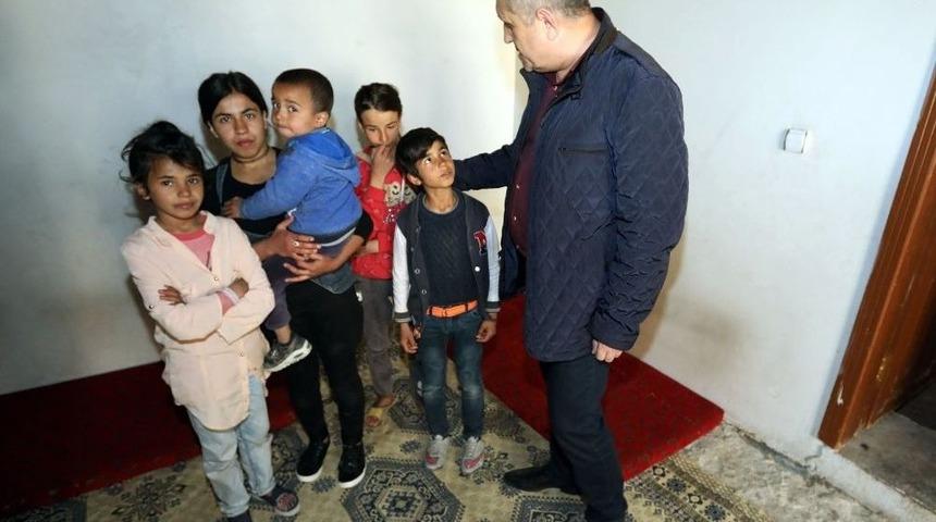 Van&rsquo;da Terk Edilen 6 Kardeşe Van B&uuml;y&uuml;kşehir Belediyesi Sahip &Ccedil;ıktı