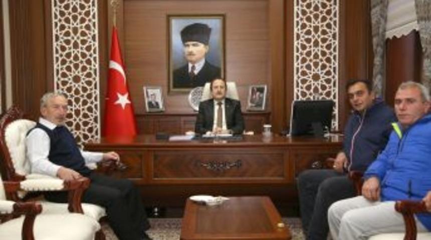 &ldquo;bayburt Galaksy&rdquo; Doğal Taşı G&ouml;r&uuml;c&uuml;ye &Ccedil;ıktı