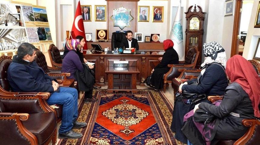 Başkan Yazgı, Halk G&uuml;n&uuml;nde Vatandaşlarla G&ouml;r&uuml;şt&uuml;