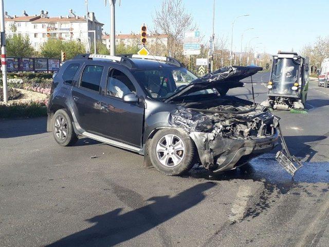 Elazığ’da Ambulans İle Otomobil Çarpıştı: 7 Yaralı