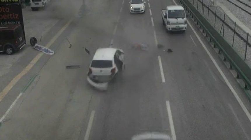 Emniyet Kemeri Takmayınca Otomobilden B&ouml;yle Fırladı