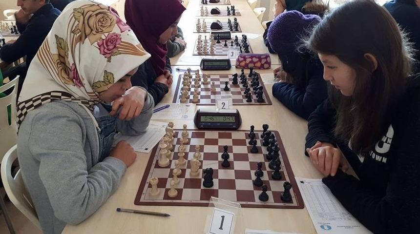 Karaman&rsquo;da Yıldızlar Satran&ccedil; İl Birinciliği M&uuml;sabakaları Sona Erdi
