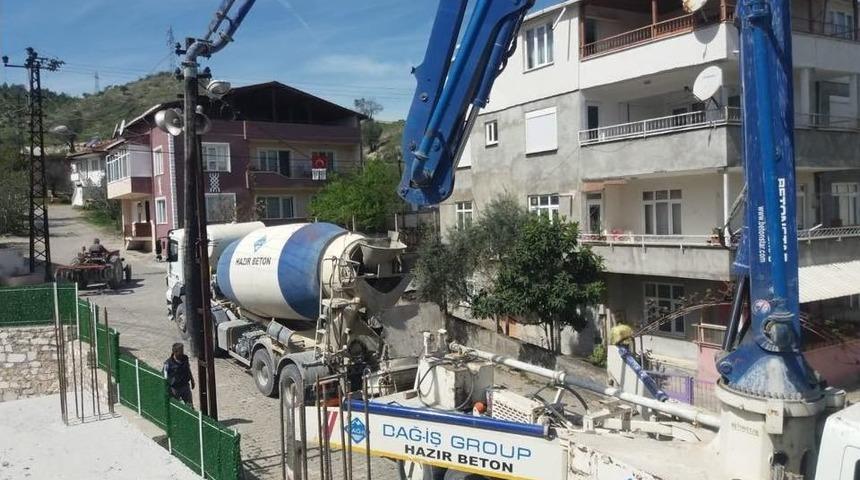 Vezirhan&rsquo;da Meydan Ve Park İnşaatı Devam Ediyor