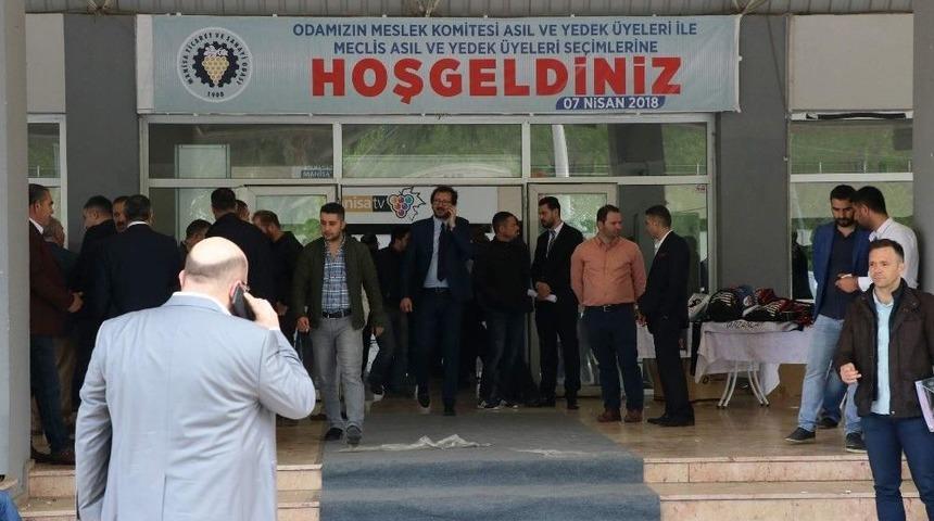 Manisa&rsquo;da İş D&uuml;nyası Se&ccedil;ime Gitti