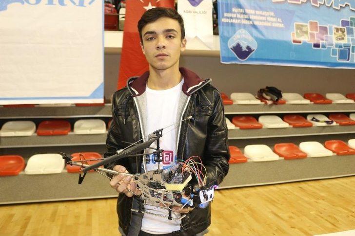 Ağrılı Öğrenci Tsk İçin Türkiye’de İlk Kodlamalı ‘drone’ Üretti G1