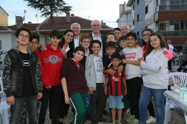 Osmangazi Mahallesi’nde 5 Bin Kişiyle İftar G1