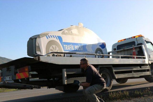 2’nci Kez Zarar Verilen Maket Polis Aracı Kaldırıldı