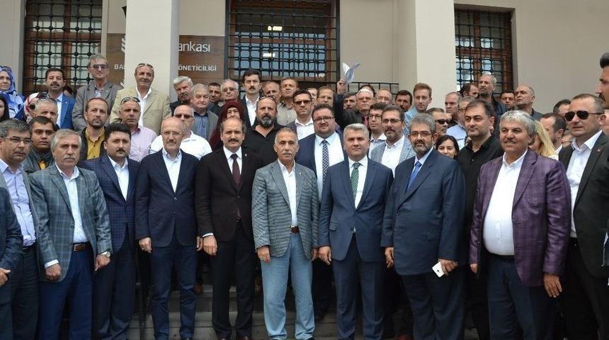 Erdoğan İçin Kuyruk Oldular