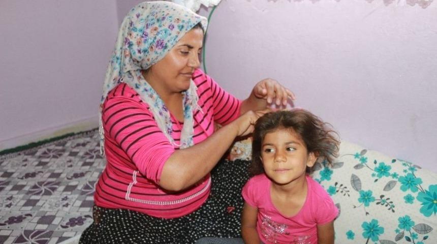 4 Yaşındaki Yezda, Duyabilmek İ&ccedil;in İkince Kez Ameliyat Edilmeyi Bekliyor