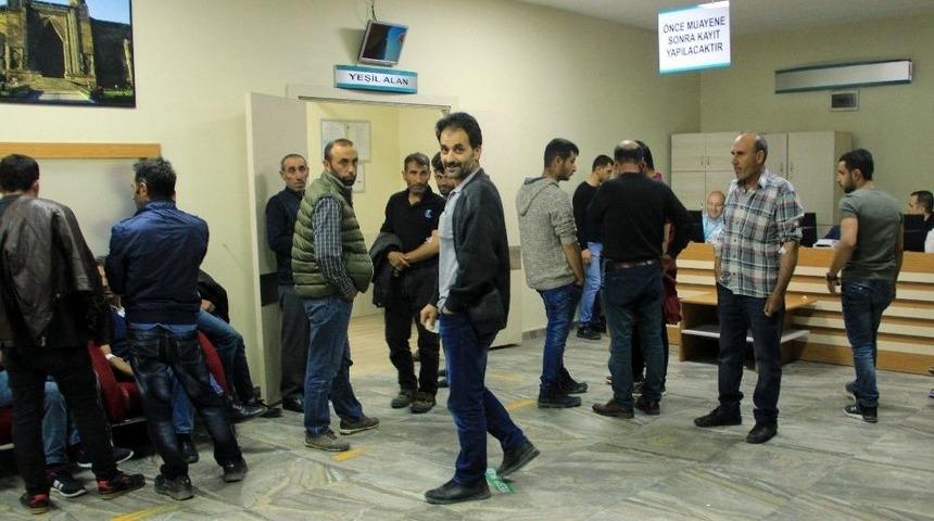 Yedikleri Tavuktan Zehirlenen 2 İş&ccedil;i &Ouml;ld&uuml;, 200&rsquo;e Yakın İş&ccedil;i Hastaneye Kaldırıldı