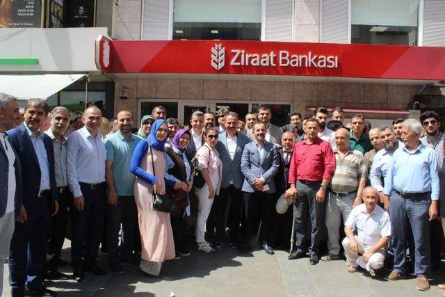 Ak Parti İzmir İl Başkanı Şengül’den Cumhurbaşkanı Erdoğan’a 2023 Tl Bağış