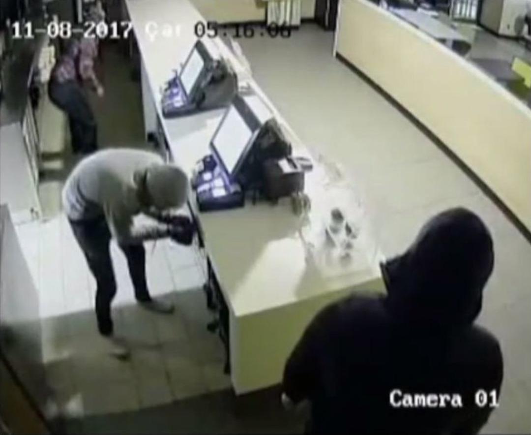 &Ccedil;&ouml;kertilen &Ccedil;etenin Hırsılık Anları Kamerada