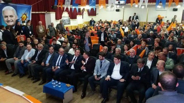 Foça Ak Parti’de İrfan Çalışkan’la Yola Devam