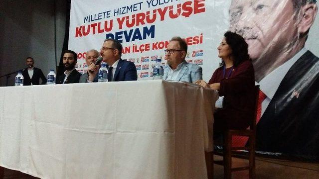 Foça Ak Parti’de İrfan Çalışkan’la Yola Devam