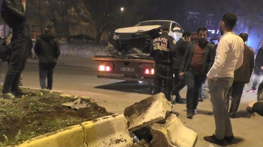 Ağrı&rsquo;da Otomobil Ref&uuml;je &Ccedil;ıktı: 1 Yaralı