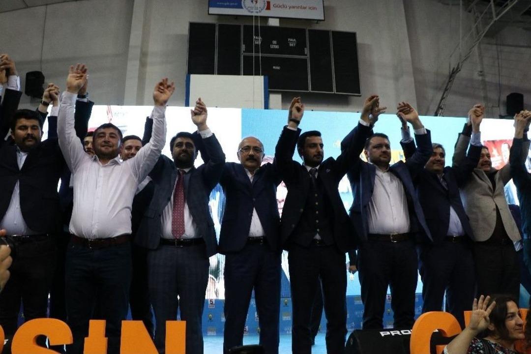 Bakan Elvan: &ldquo;t&uuml;rkiye Ter&ouml;rle M&uuml;cadele Ediyor, Kılı&ccedil;daroğlu &rsquo;afrin&rsquo;e Girmeyin&rsquo; Diyor"