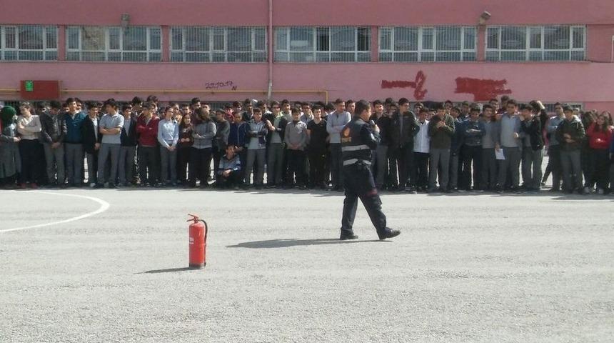 40 Bin Kişiye Yangın Ve Deprem Eğitimi Verildi