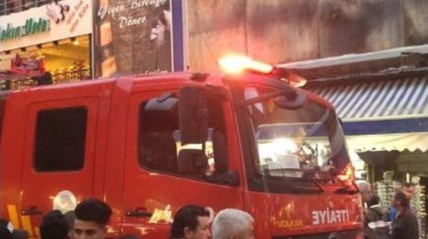 &Ccedil;atı Yangını Korkuttu