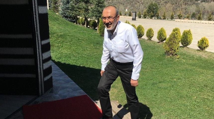 Mhp&rsquo;li Yaşar Yıldırım &Uuml;lk&uuml;c&uuml; Şehitler Anıtı&rsquo;nı Ziyaret Etti