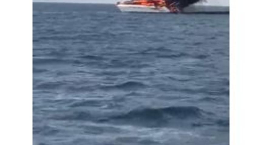 Yat Yangınından Kurtarılan Baba Ve Oğlunun İsimleri Belirlendi