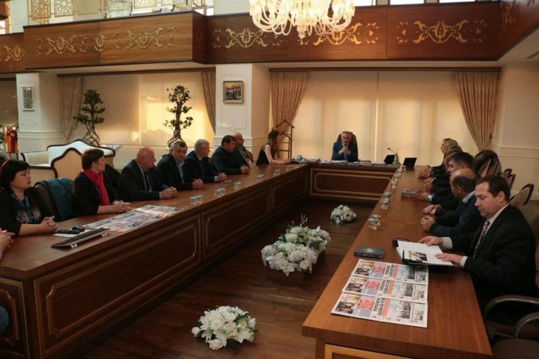 T&uuml;rk D&uuml;nyası Belediyeler Birliğinden Ey&uuml;psultan Belediyesine Ziyaret