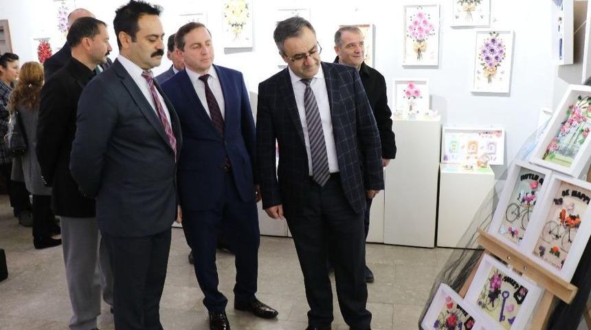 &Ouml;zel &Ouml;ğrencilerden Kokulu Taş Sergisi