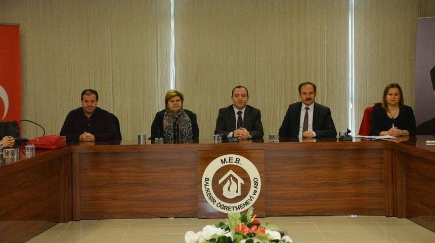 Kitap Yazma Komisyonu Toplandı