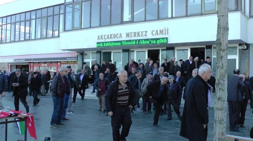 Ak&ccedil;akoca&rsquo;da Stk Temsilcileri, Abd&rsquo;nin Kud&uuml;s Kararını Protesto Ettiler