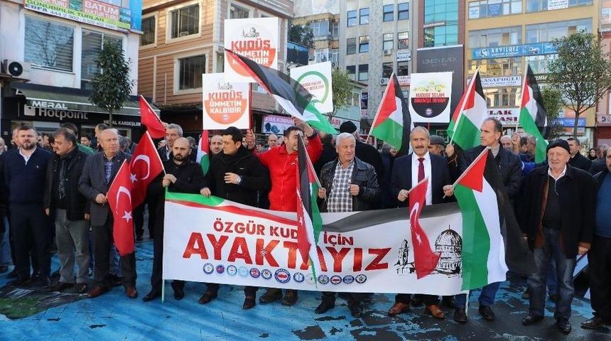 Rize&rsquo;de Kud&uuml;s Protestoları S&uuml;r&uuml;yor