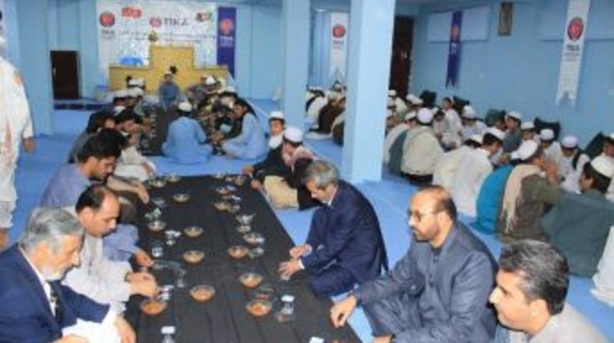 Tika&rsquo;dan Herat&rsquo;ta Yetimlere İftar