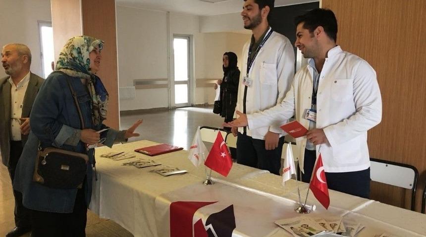 Esog&uuml; Hastanesinde T&uuml;t&uuml;ns&uuml;z D&uuml;nya G&uuml;n&uuml; Standı A&ccedil;ıldı