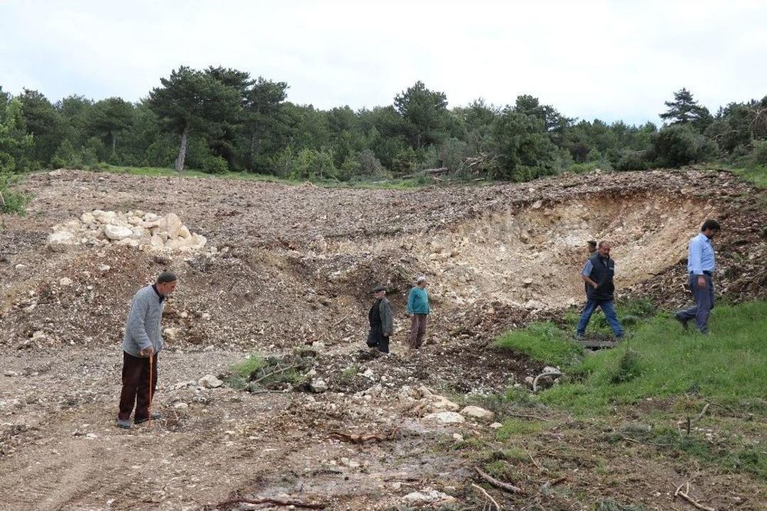 K&ouml;ylerindeki Taş Ocaklarına Tepki Olarak Oy Kullanmayacaklar