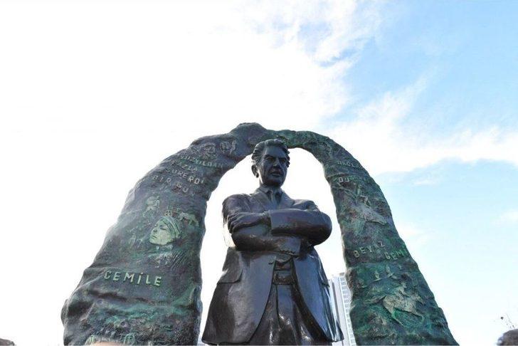 Cengiz Aytmatov Heykeli Maltepe’de Açıldı G5