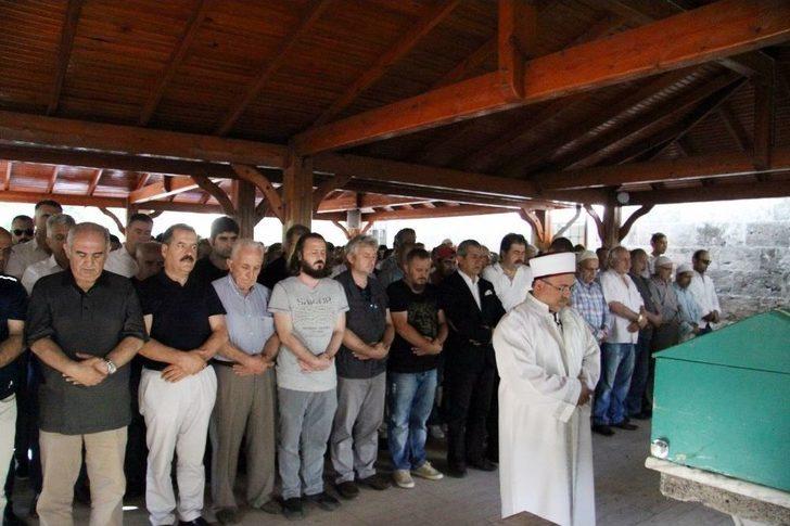 Antalya’nın Duayen Gazetecilerinden Terzioğlu’na Son Görev G3