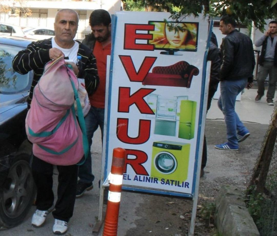 Alanya&rsquo;da Alacak Verecek Meselesi Kanlı Bitti: 1 Yaralı